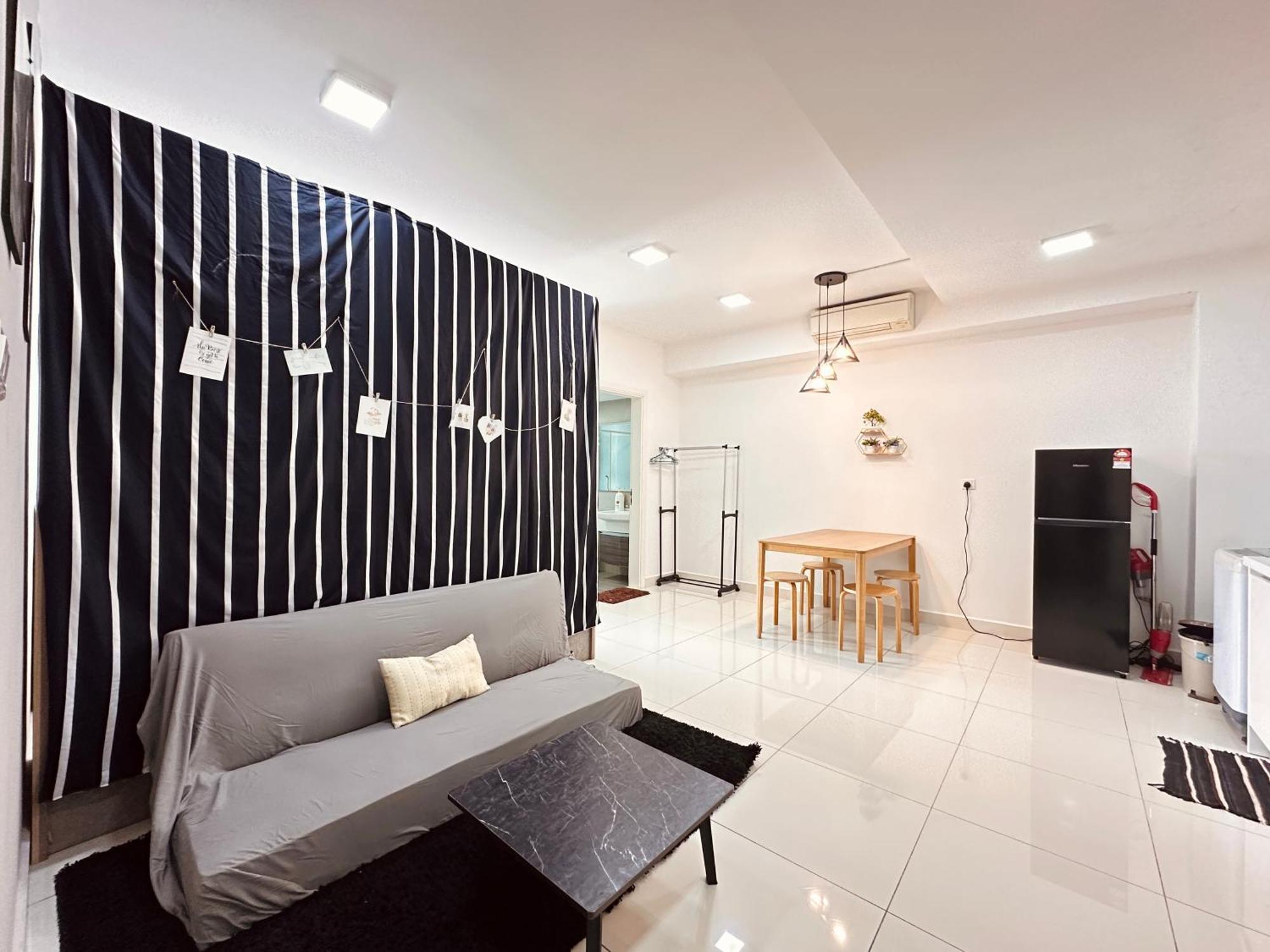 Teega Suites Puteriharbour By Wp Homestay Johor Bahru Room photo